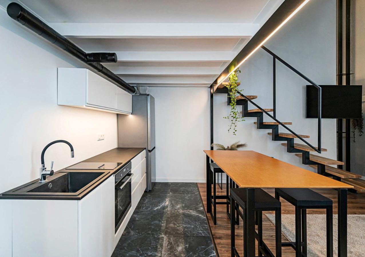 Radio City Loft - Apartment 420 Kaunas Buitenkant foto