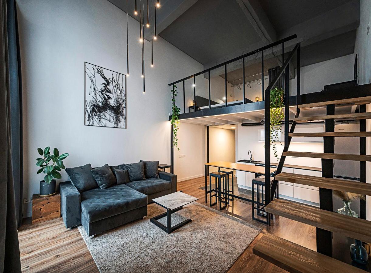 Radio City Loft - Apartment 420 Kaunas Buitenkant foto