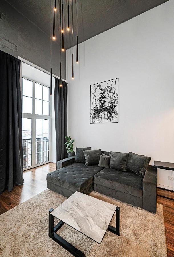 Radio City Loft - Apartment 420 Kaunas Buitenkant foto