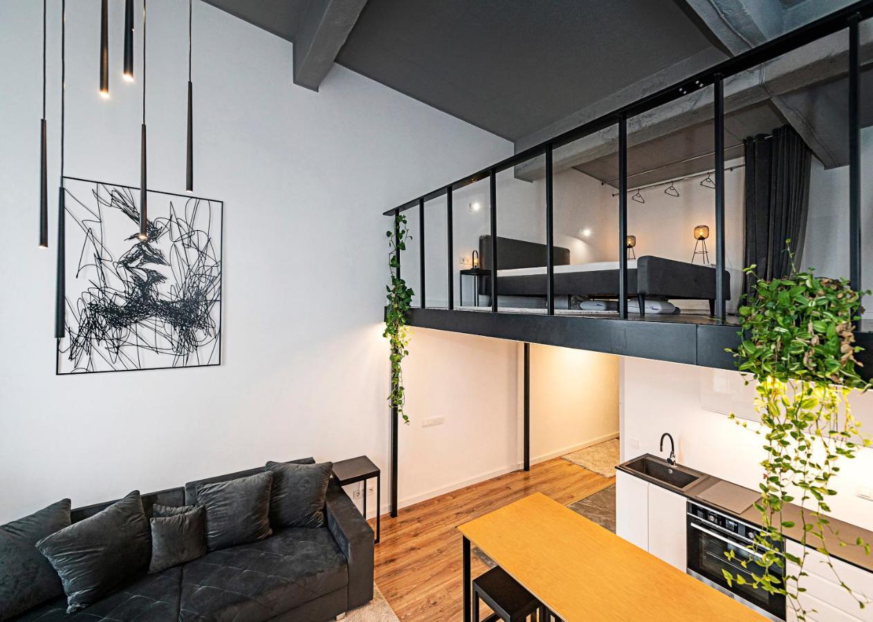 Radio City Loft - Apartment 420 Kaunas Buitenkant foto